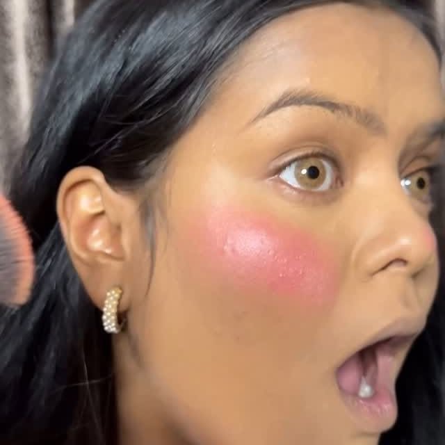 Instagram post by @khushbu.jagdish for Mattlook Cosmetics. Caption reads: [...] mattlook, mattlook blushes, Mattlook....