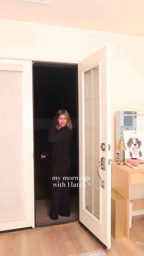 Instagram post by @sarahubbarddd for Hatch. Caption reads: mornings are always better with my @hatchforsleep ....