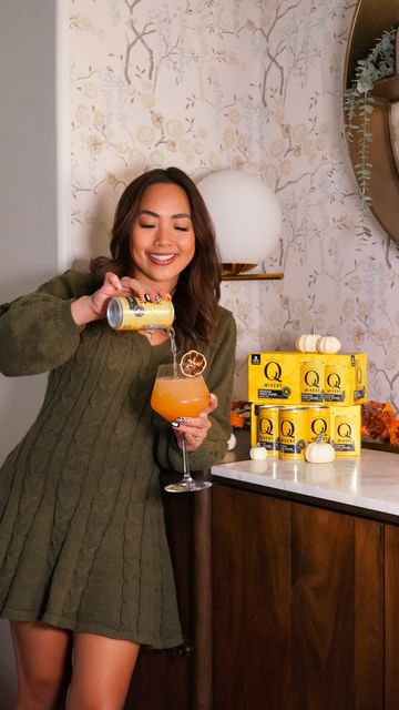 Instagram post by @sincerelyreneze for Q Mixers. Caption reads: ✨ What cocktail should I make for the holidays....