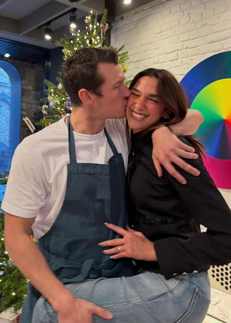 TikTok post by @gala.fr for rabanne. Caption reads: @rabanne #rabanne #Phantom #Fame #christmas [...].