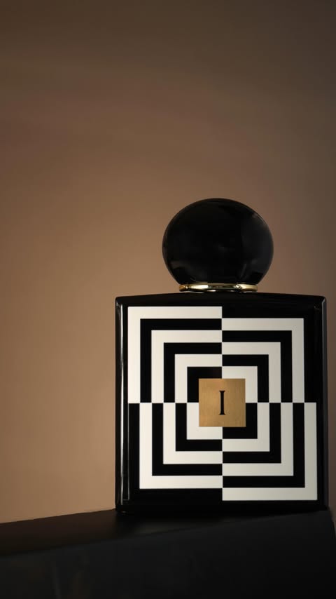 Instagram post by @pamcocoen for So Avant Garde. Caption reads: Adamo Numero Uno | PR

On my Skin, It opens with a....