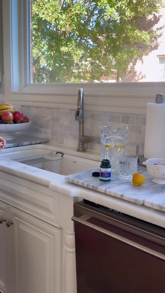 Instagram post by @oysterstopearls for Swanson Health. Caption reads: Cold-weather season calls for a little extra....