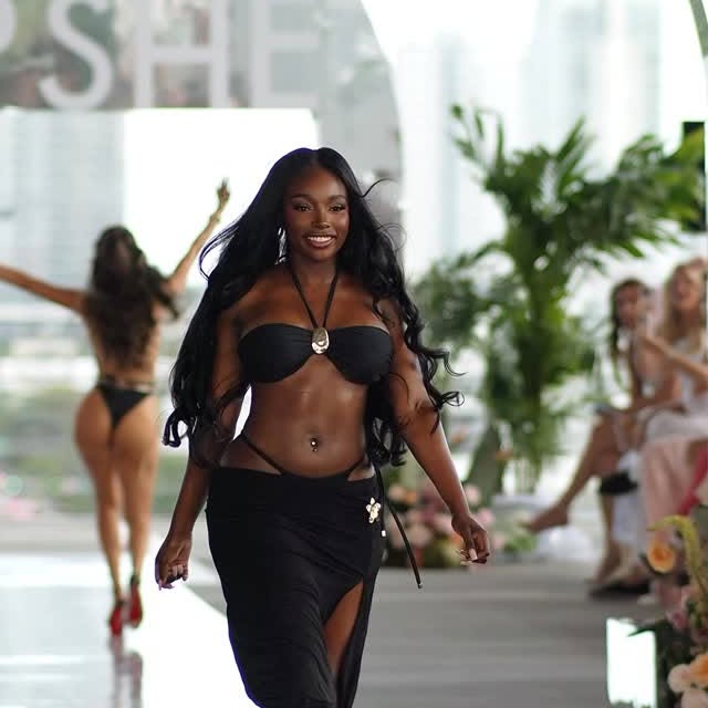 Instagram post by @janacraig_ for Cupshe. Caption reads: [...] wish off the bucket list. Thank you @cupshe ....