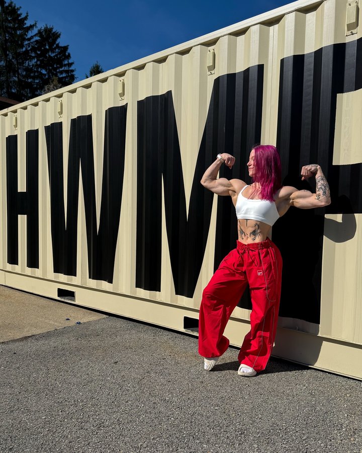 Instagram post by @fitbycharlotte_ for Axe & Sledge Demo Crew. Caption reads: Certified hard workin mf ❤️‍🔥⚒️
Thanks for having....