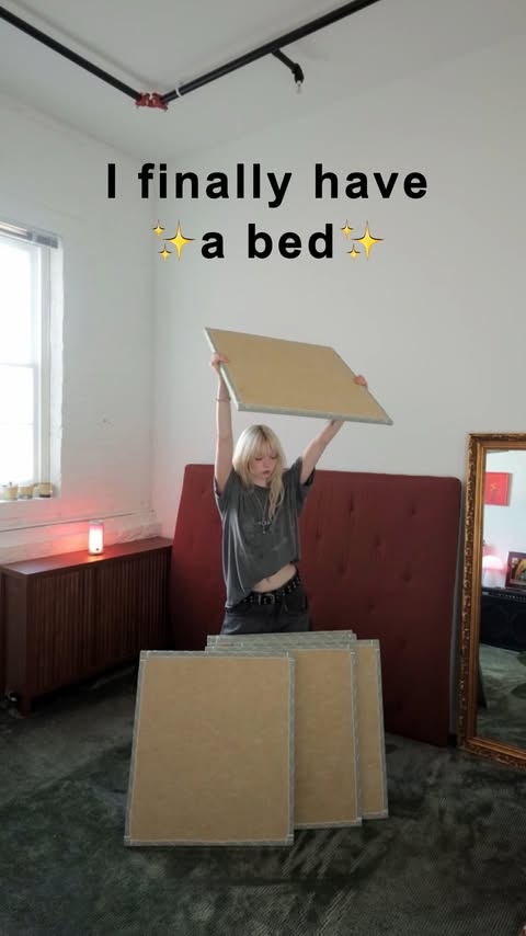 Instagram post by @hallucineon for Zonli. Caption reads: With my #Zonli futon mattress I don’t have to....