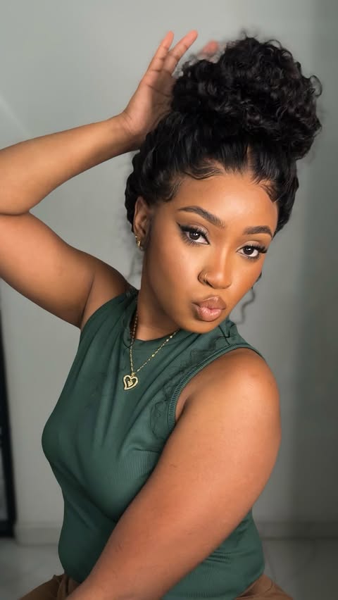 Instagram post by @_.zahra.andrews._ for Luvme Hair. Caption reads: She’s GLUELESS but gives UPDO 😍🔥🔥 @luvmehair |....