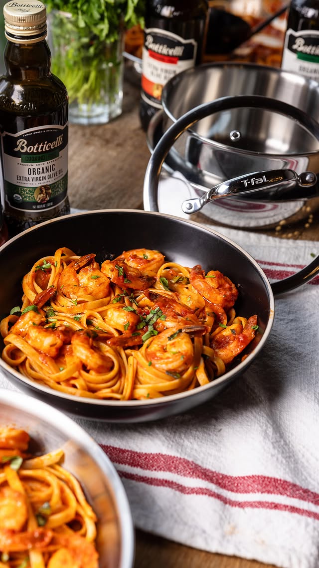 Instagram post by @tfalusa for Botticelli Foods. Caption reads: [...] one of the best gifts yet! 🎄🎉....