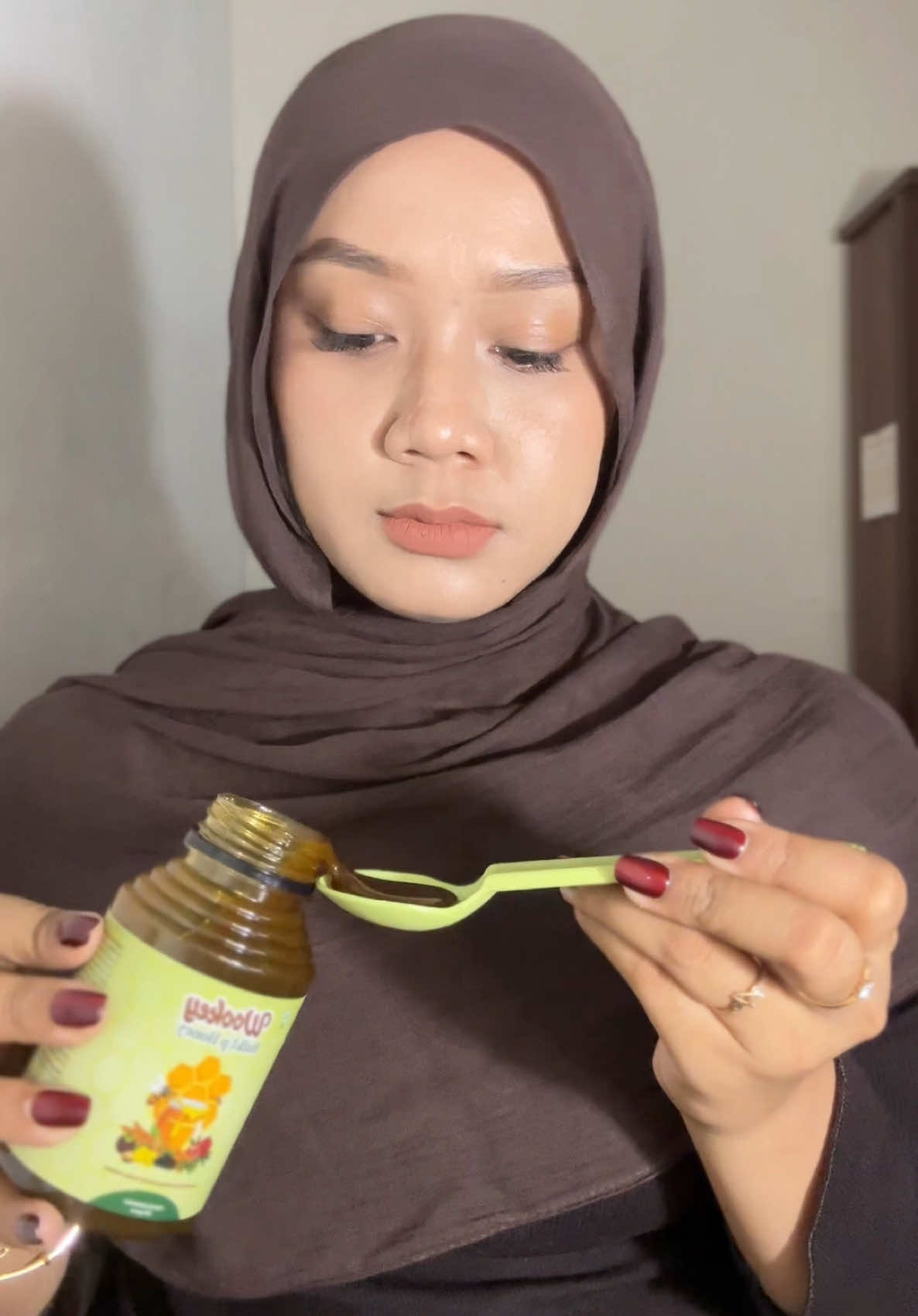 TikTok post by @istihasnaa for Wookey Weight. Caption reads: siapa yang lebih suka badan pulen? aku aku🙂‍↔️....