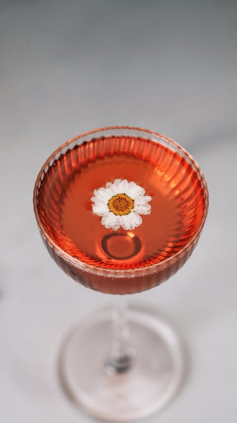 Instagram post by @morgandrinkscoffee for Dona. Caption reads: [...] luxurious tea signature featuring....