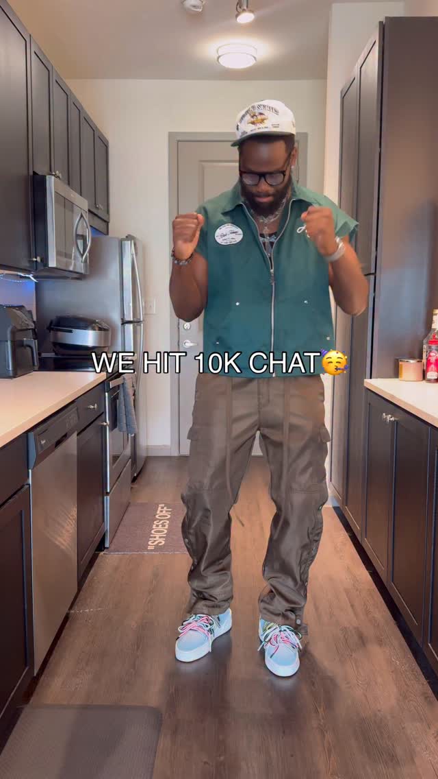 Instagram post by @ernoooooo for mnml. Caption reads: I decided to link up with one of my good friends....