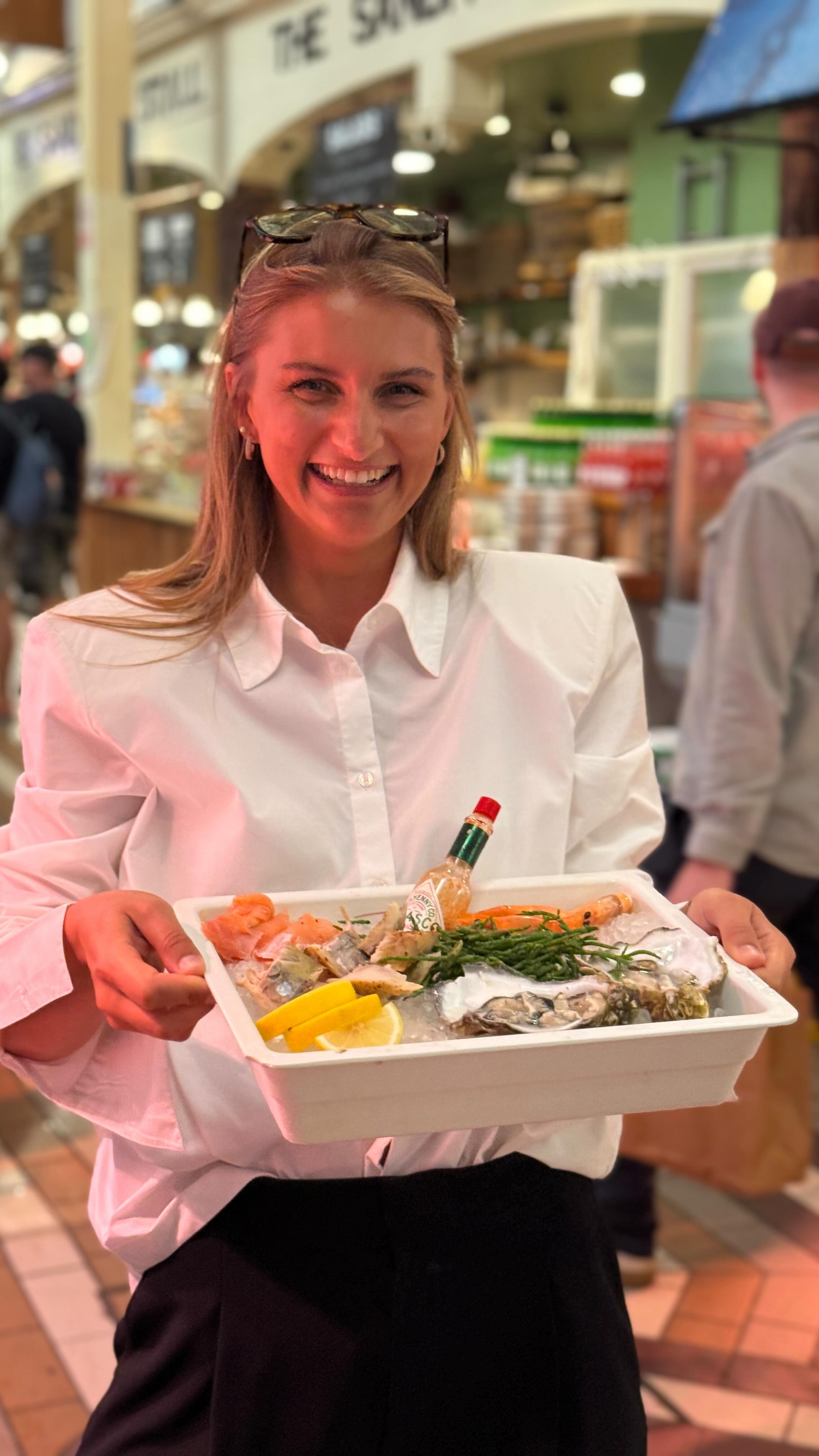 Instagram post by @matochmarang_ for Tourism Ireland. Caption reads: VAD VÄLJER DU?
( reklam för @tourismireland....