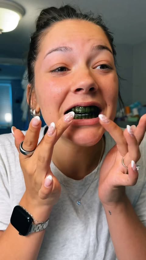 Instagram post by @brooke.bentz for Inopro. Caption reads: Wow these @inopro.us whitening strips are INSANE!!....