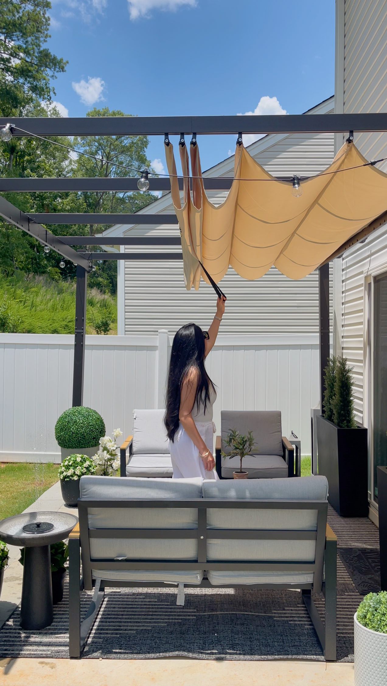 Instagram post by @jeanny.myneutralhome for PURPLE LEAF. Caption reads: [...] Feels so cozy. This pergola from....