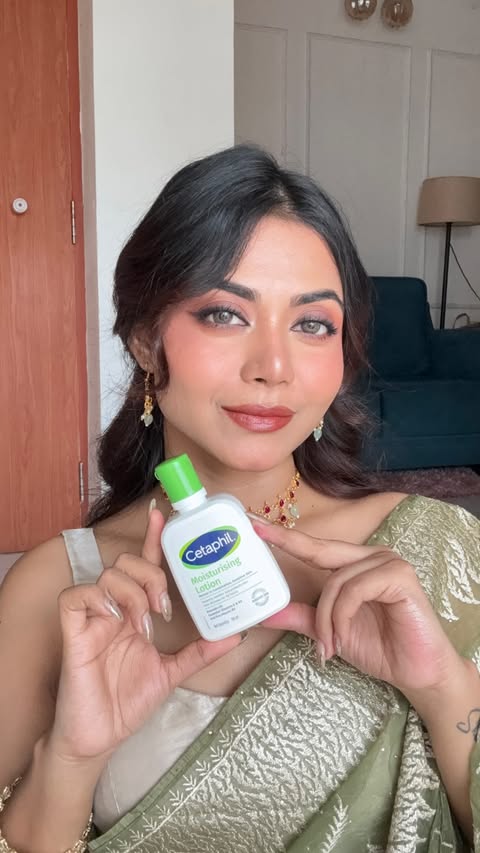 Instagram post by @_sharmili_ for Cetaphil. Caption reads: [...] long before the foundation!✨ A layer of....