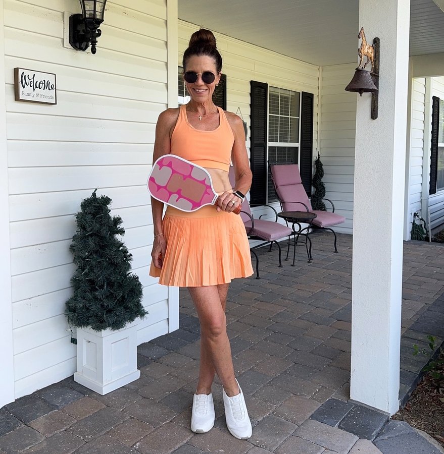 Instagram post by @emilysarmo for Melinda Maria. Caption reads: [...] They are both from @melindamariajewelry....