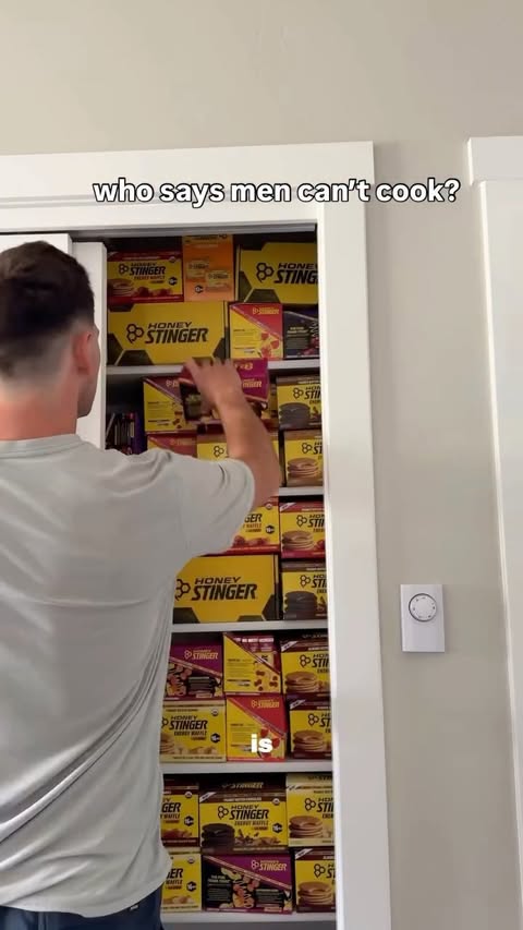 Instagram post by @jayxnina for Honey Stinger. Caption reads: Full meal prep routine below....