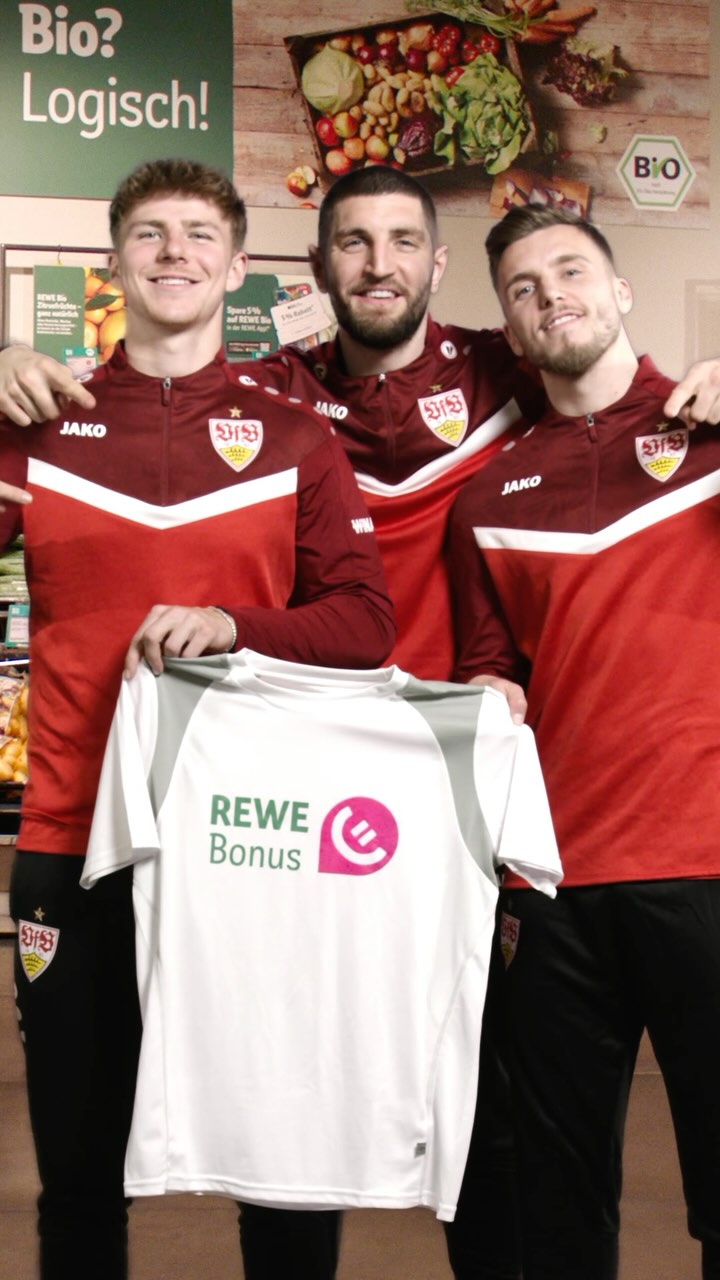 Instagram post by @vfb for Rewe. Caption reads: REWE Bonus - Flankt dir jede Menge Euros rüber.....