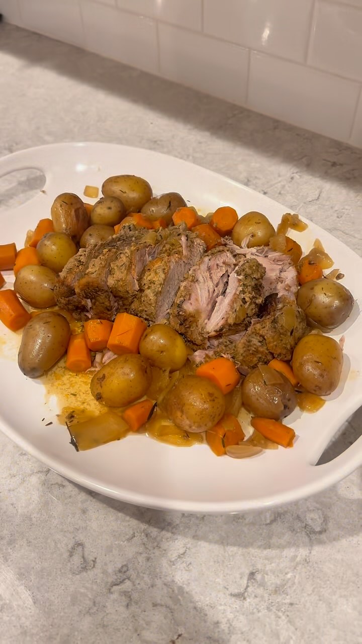 Instagram post by @t.beaston for Soulful Pork. Caption reads: Homemaking is a labor of love. I love being able....