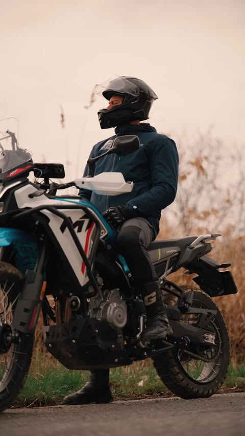 Instagram post by @alexandrudon for Viltrox. Caption reads: [...] 85 mm F2.0 with Z mount from....