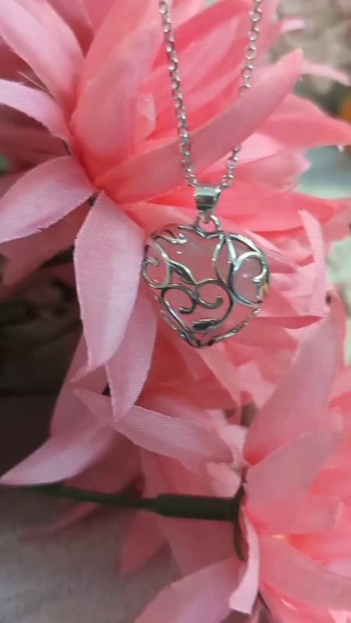 Instagram post by an influencer for IPC Creators. Caption reads: The Tree of Life Wrapped Healing Crystal Necklace....