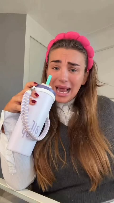 Instagram post by @nina___story for air up. Caption reads: Le « Médecin » imaginaire @airup.