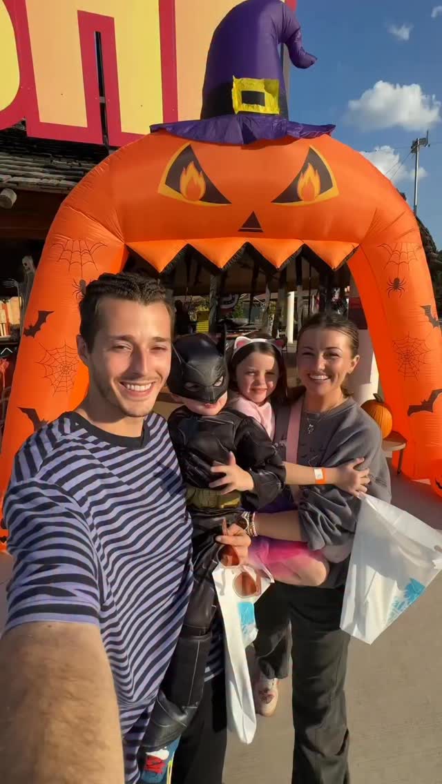 Instagram post by @christi_fritz for Kalahari Resorts. Caption reads: We did all the fall things this weekend 🎃🍂....