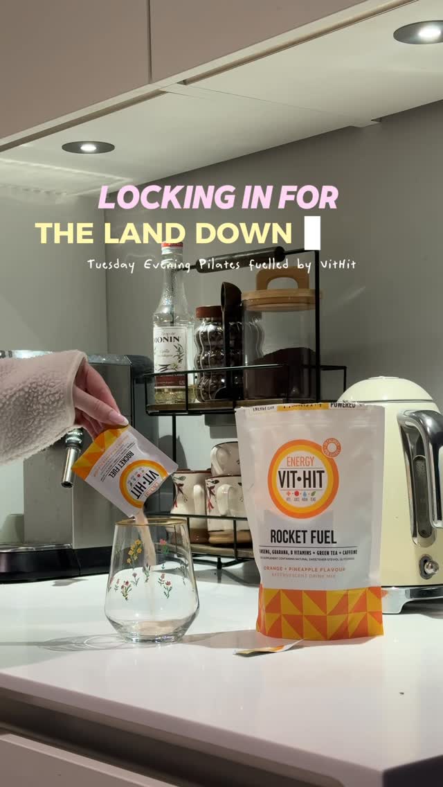 Instagram post by @mollerina_ for Vithit. Caption reads: AD / fun tuesday eve fueled by @vithitdrinks 🫶....