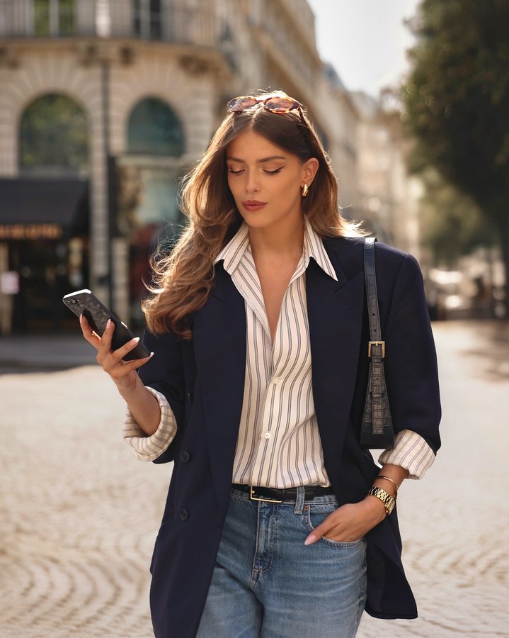 Instagram post by @heloise.guillet for Fnac. Caption reads: [...] makes everything more practical 🤍 

#fnac....