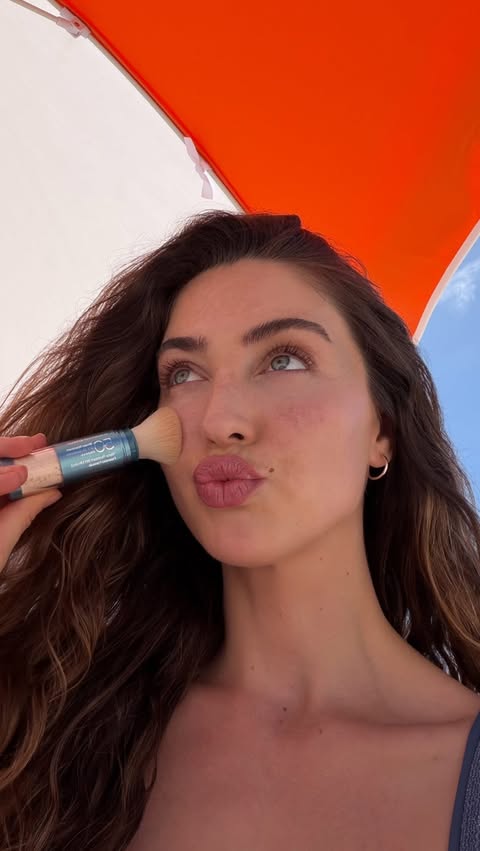 Instagram post by @chelciemay for Colorescience. Caption reads: [...] sunscreen made easy & all....