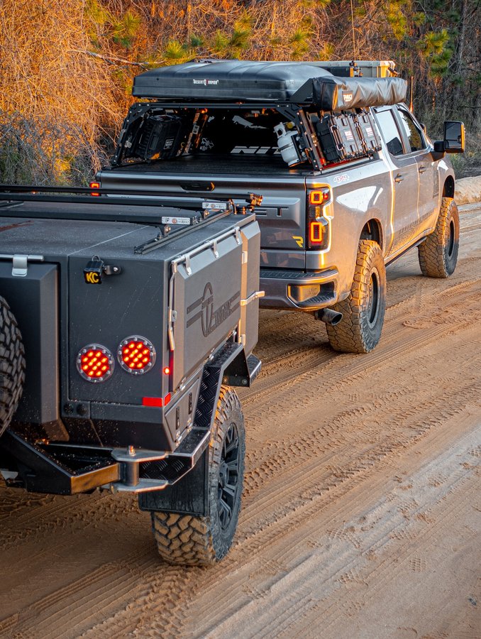 Instagram post by an influencer for Expedition Trailers. Caption reads: Built to turn heads, What’s your favorite feature....