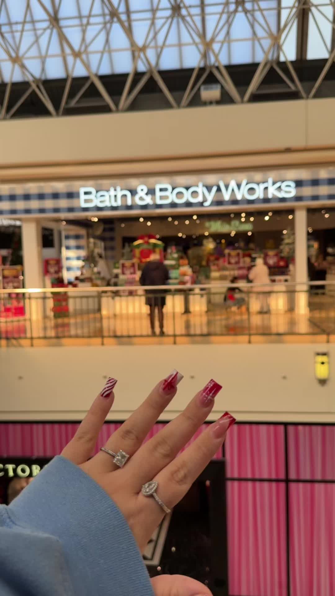 TikTok post by @tatianarosexo for Bath & Body Works. Caption reads: it’s body care day @Bath & Body Works 🎄❤️✨....