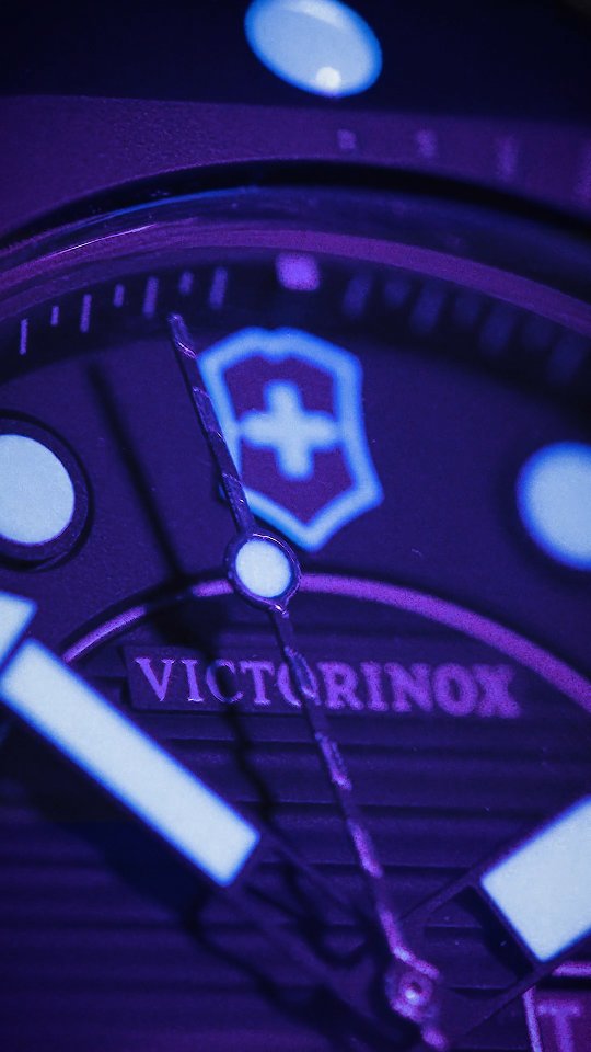 Instagram post by @watch.swiss.official for Victorinox. Caption reads: ⌚Victorinox Dive Pro Automatic (241997) 🛠️

Just....