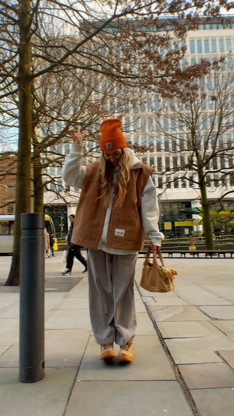 Instagram post by @noavko for Carhartt. Caption reads: The £24 ( currently £19.50 see below ! ) Carhartt....