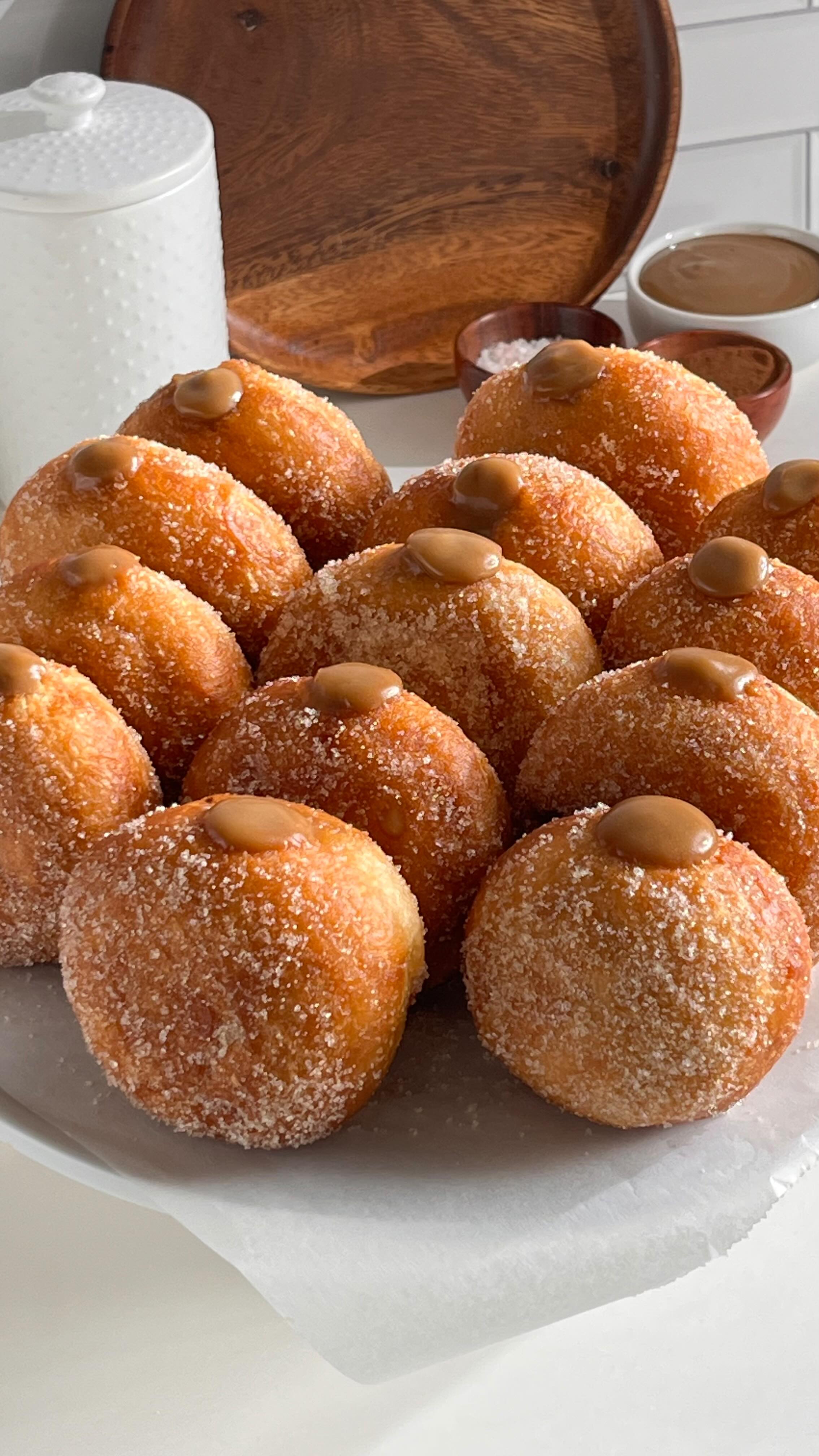 Instagram post by @pastrybysaloni for Planet Oat. Caption reads: Coffee Custard Donuts
Soft and Fluffy donuts? Yess....