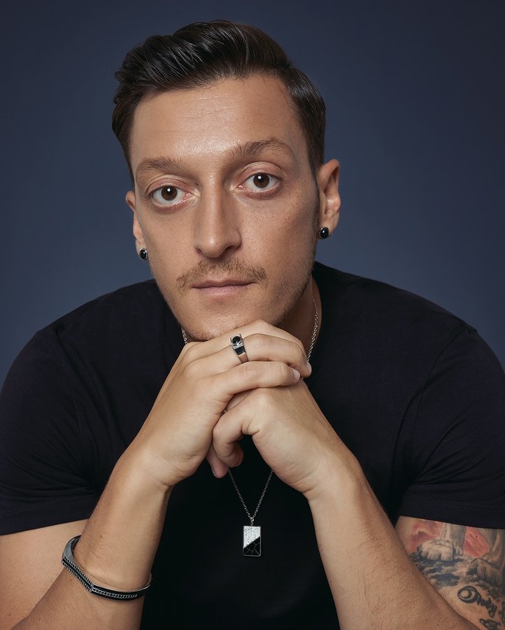 Instagram post by @m10_official for GLAMIRA. Caption reads: Legacy in every detail. @glamira 💎

#GLAMIRA....