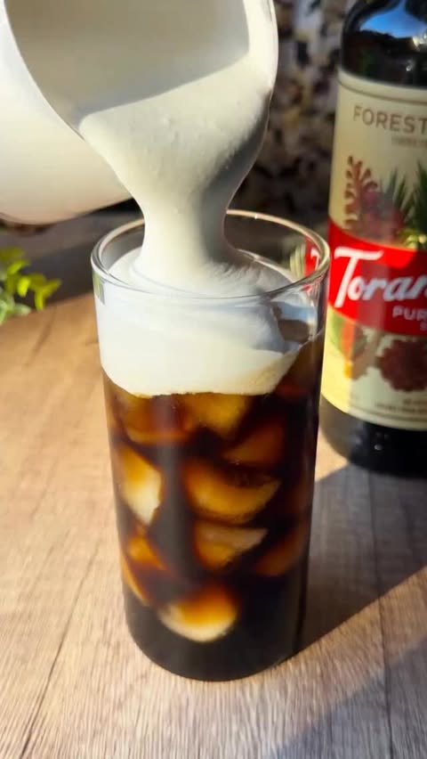 Instagram post by @coffeevibes03 for Torani. Caption reads: [...] Brew:
• 1 cup cold brew
• 1 oz Torani....