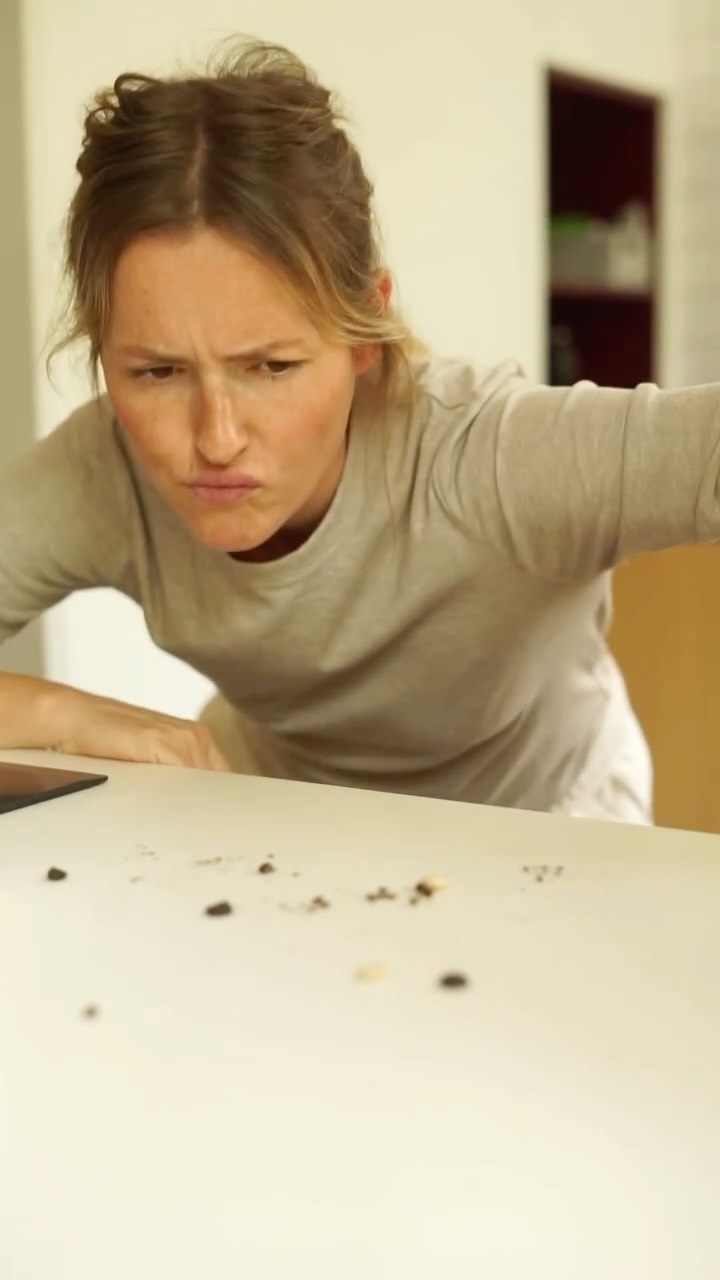 Instagram post by @tojafrycz for Lubella. Caption reads: •𝐫𝐞𝐤𝐥𝐚𝐦𝐚

🔍 Rozpoczęło się śledztwo w....