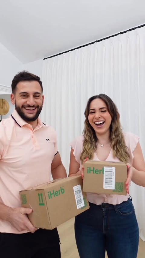 Instagram post by @dianazbayz for iHerb. Caption reads: [...] is wealth ;) Our favorite restocks from....