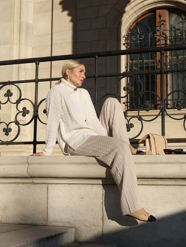 Instagram post by @julietta_mademoiselle for Falconeri. Caption reads: Anzeige |
Soft, warm, and made for cozy winter....