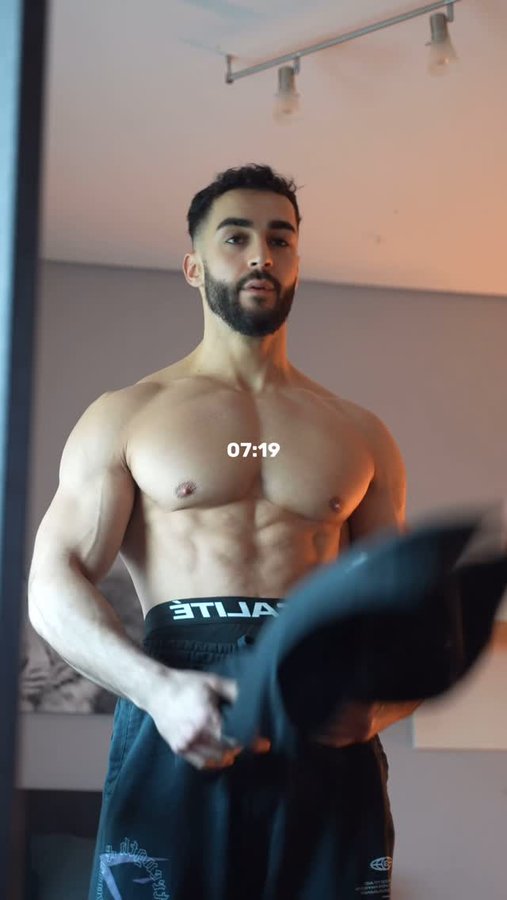 Instagram post by @fatihbicioglu for Neosupps. Caption reads: [Werbung] Code FATIH bei @neosupps • • •....