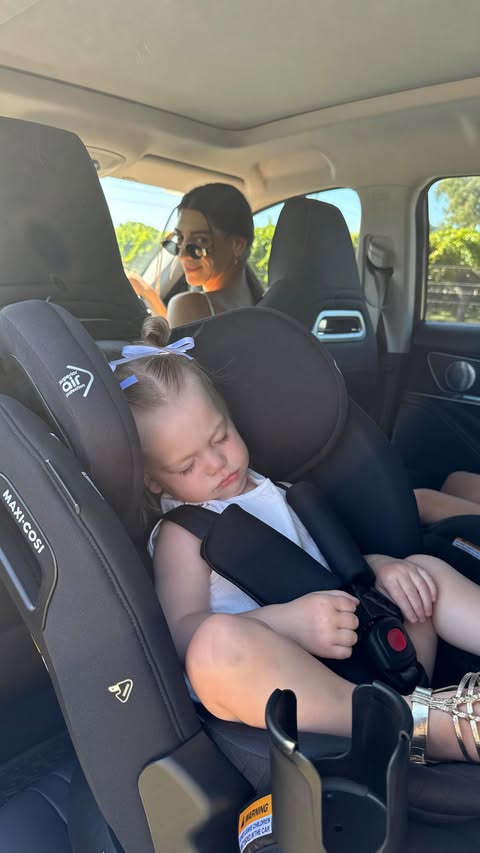 Instagram post by @_thethompsontribe for Maxi-Cosi. Caption reads: New year, new car seats, thanks to @maxicosi_au....