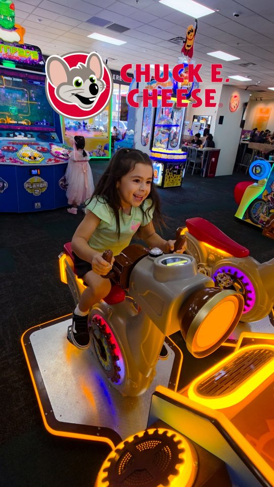 Instagram post by @inspiringalilmagic for Chuck E. Cheese. Caption reads: Summer may be over, but the fun never stops at....