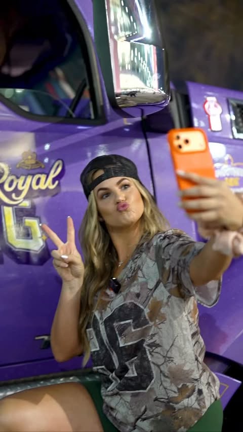 Instagram post by @jennabandy21 for Crown Royal. Caption reads: [...] in town! 

This holiday season @crownroyal....
