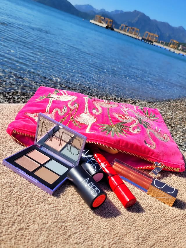 Instagram post by an influencer for NARS Cosmetics. Caption reads: [...] #narsmakeup #narscosmetics.