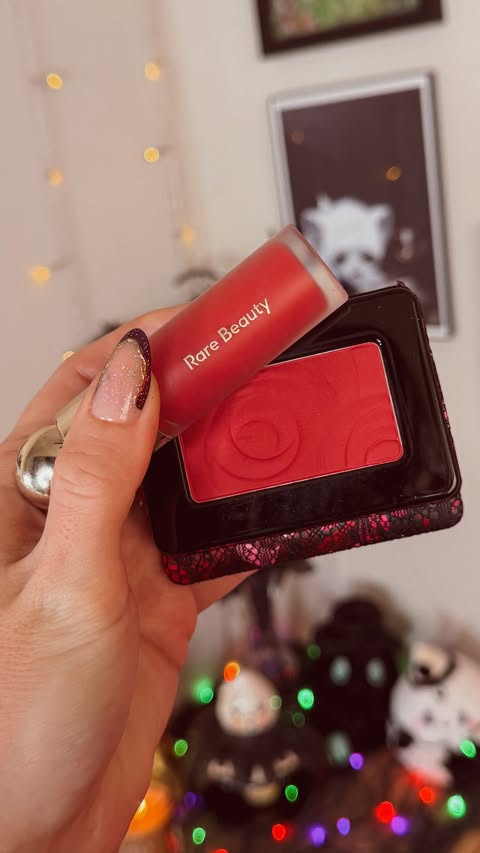 Instagram post by @battybean_ for KALEIDOS. Caption reads: [...] @rarebeauty souvenir liquid blush*....