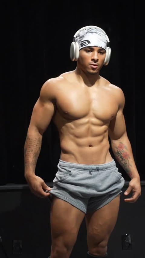 Instagram post by @jeremiahtwharton for C4 Energy. Caption reads: #gym #c4partner @c4energy.