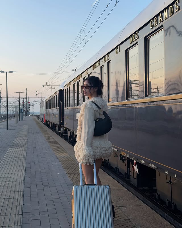 Instagram post by @thanya for KILIAN PARIS. Caption reads: carry on but make it @rimowa *anzeige.