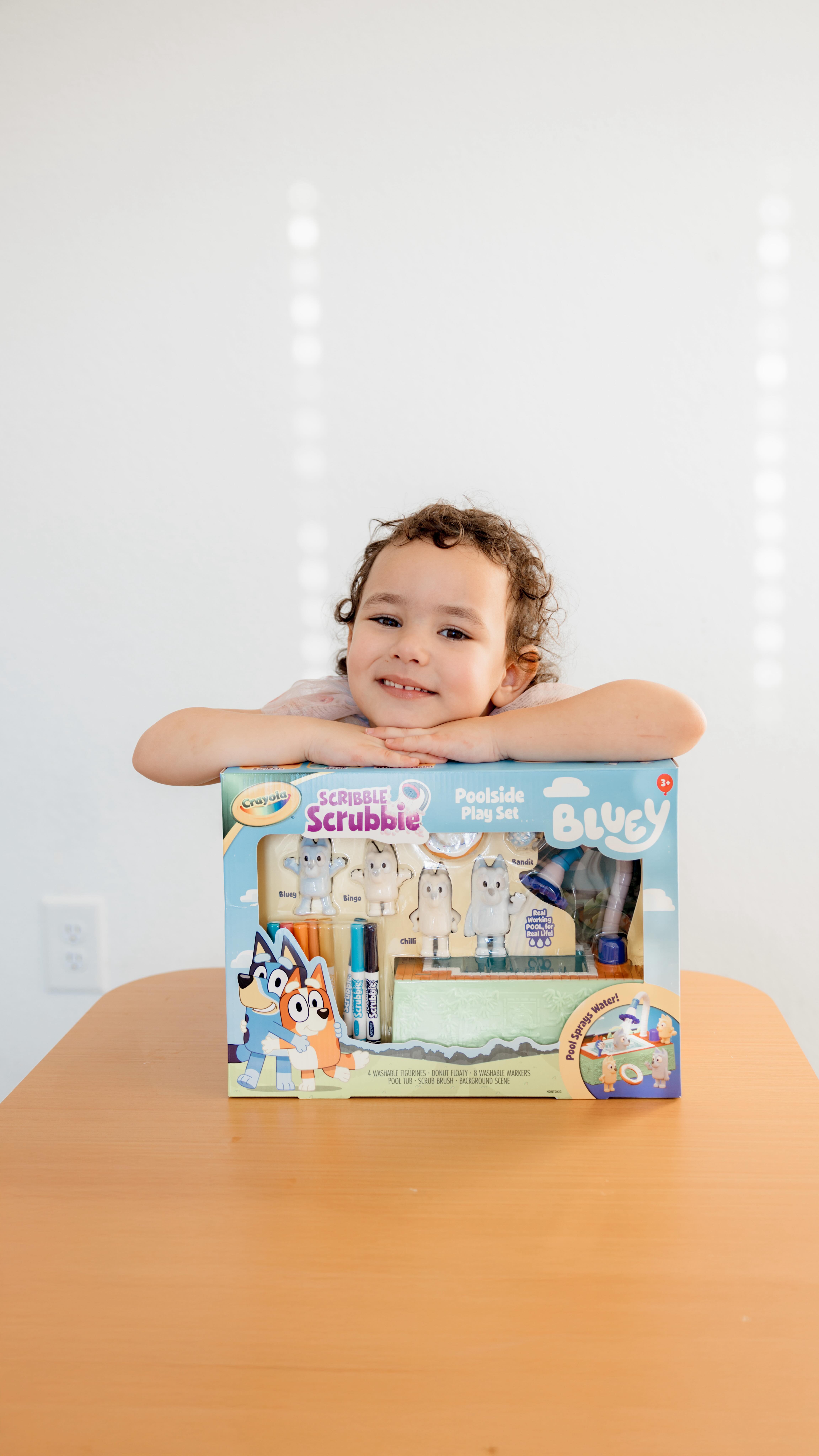 Instagram post by @esragurayman for Crayola. Caption reads: Arya has been obsessed with her Crayola Scribble....