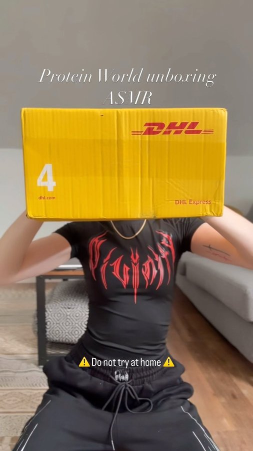 Instagram post by @marsmfskates for Protein World. Caption reads: [...] gets you 30% off your order at Protein World....