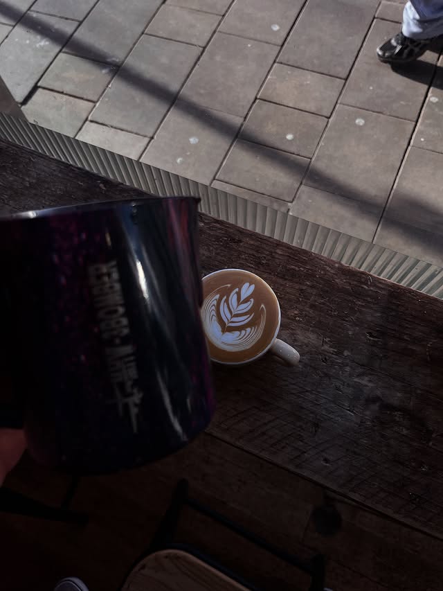 Instagram post by @bayreesta for Mhw3bomber. Caption reads: This tulip is sponsored by @mhw_3bomber....